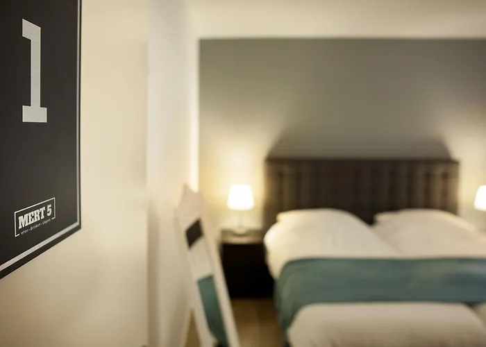 Mert 5 Bed & Breakfast